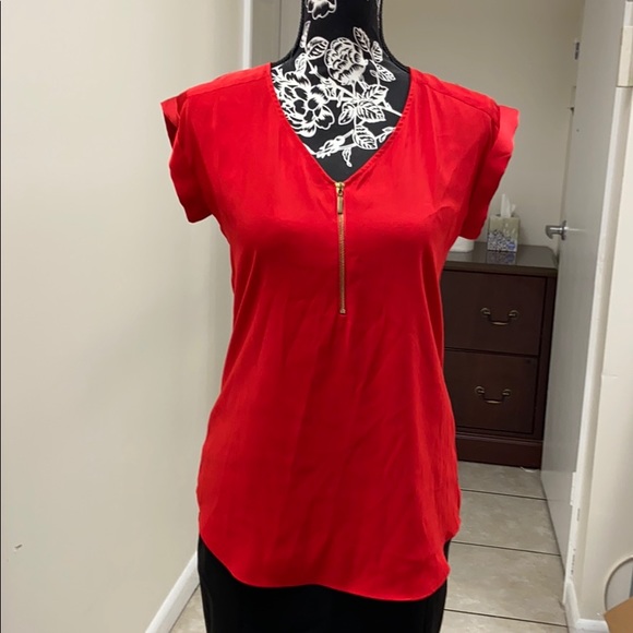 Red Express Blouse - Picture 4 of 5